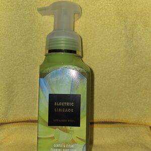 Bath & Body Works Electric Limeade Foaming Hand Soap